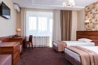 Отель Заграва Днепр Стандартный двухместный номер с 1 кроватью или 2 отдельными кроватями-2